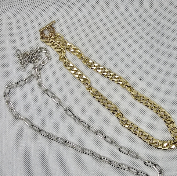 Lot of 2 Fashion Necklaces - Picture 2 of 3